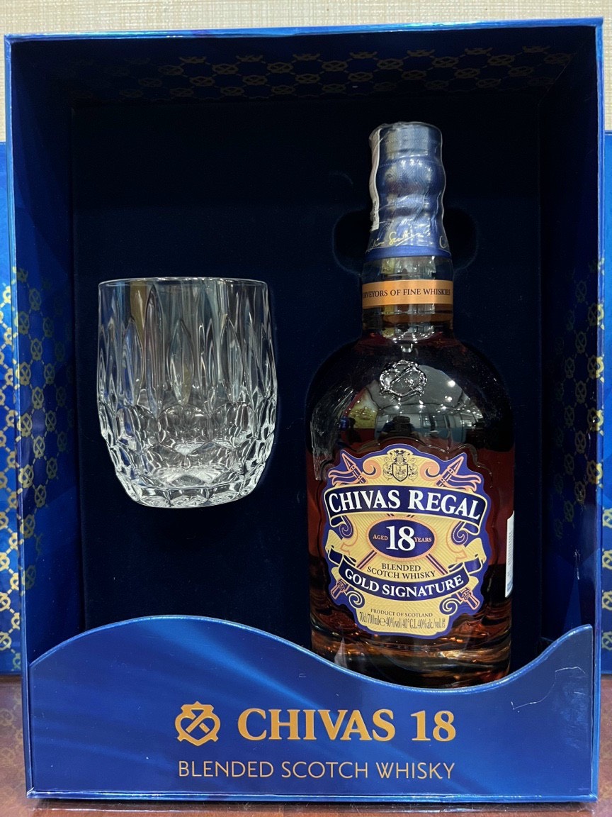 Chivas 18 Năm - Hộp Quà Tết 2023