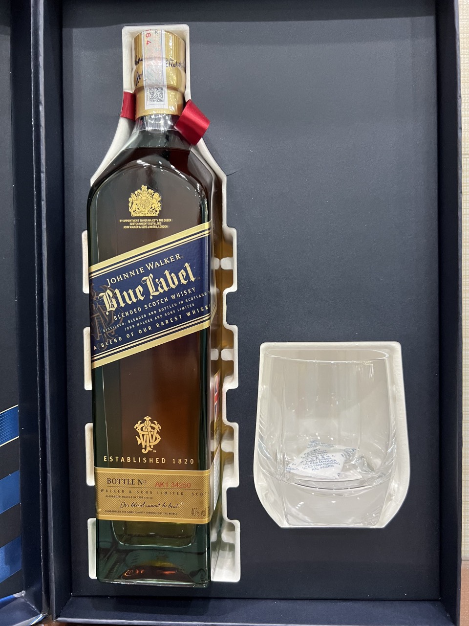 Johnnie Walker Blue Label - Hộp Quà Tết 2023