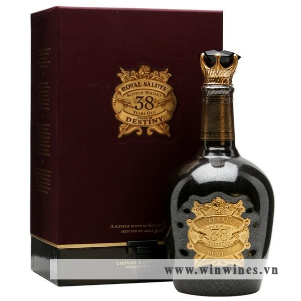 Chivas 38 Năm Royal Salute