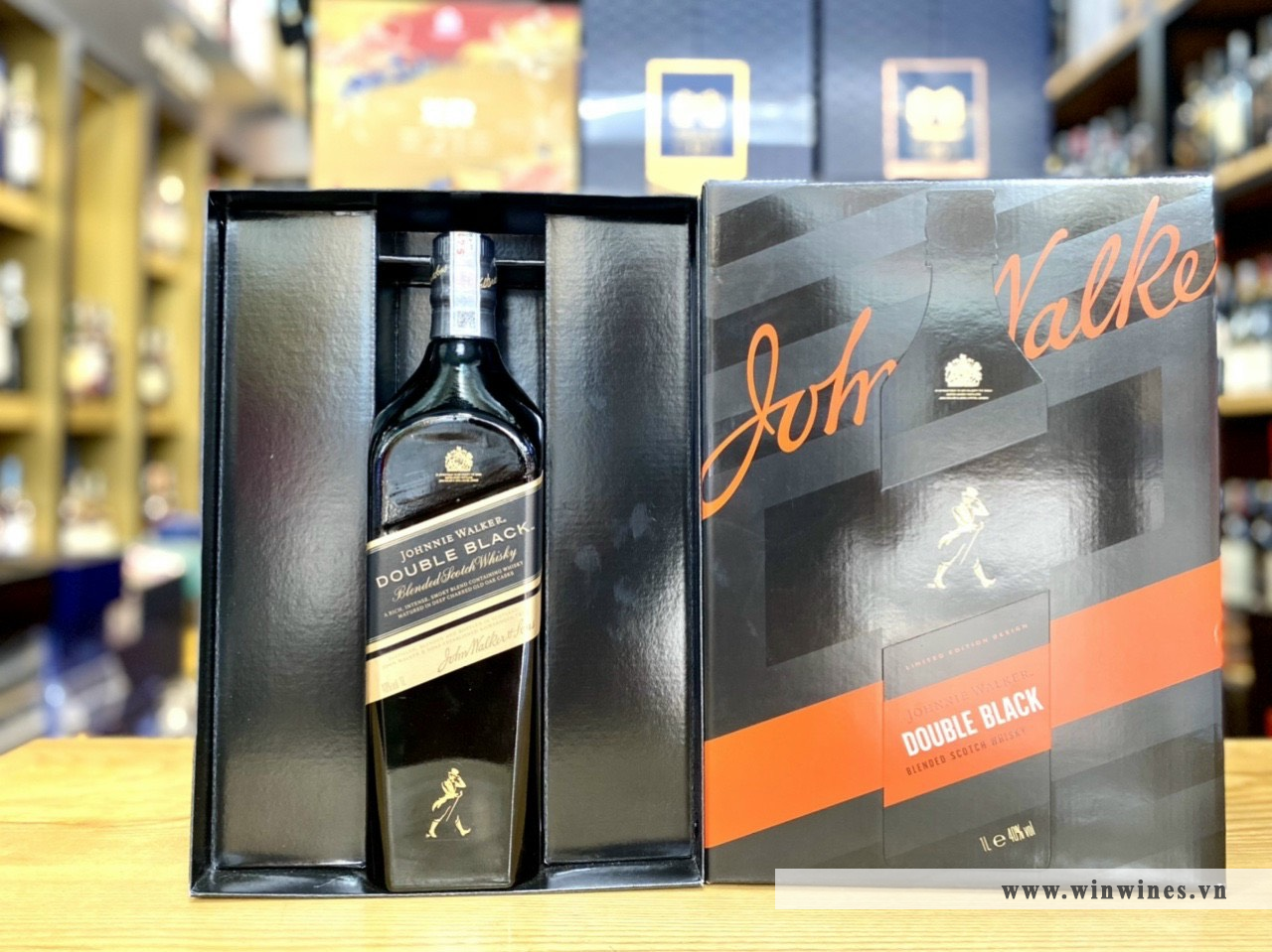 Johnnie Walker Double Black Label - Hộp Quà Tết 2023